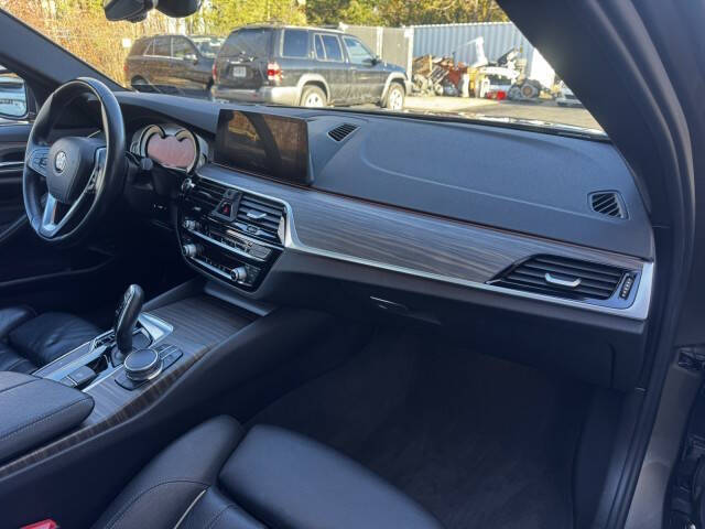 2017 BMW 5 Series 540i