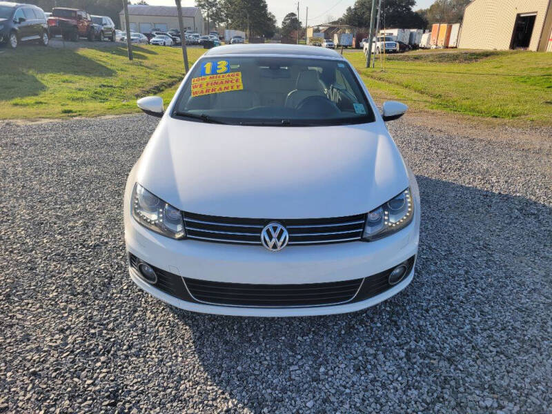 2013 Volkswagen Eos for sale at Auto Guarantee, LLC in Eunice LA