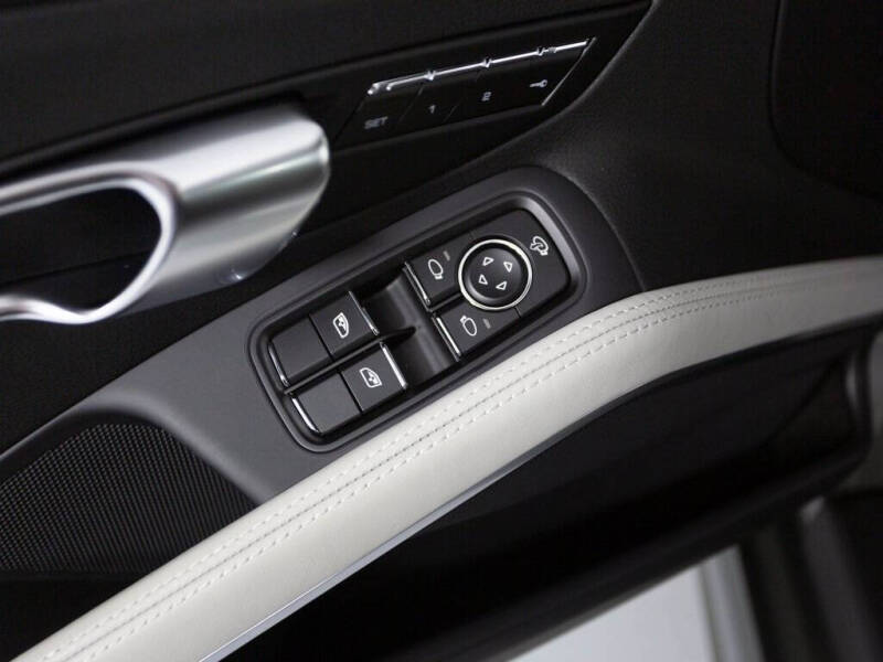 2025 Porsche 718 Cayman