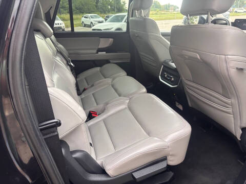 2025 Ford Expedition MAX Active