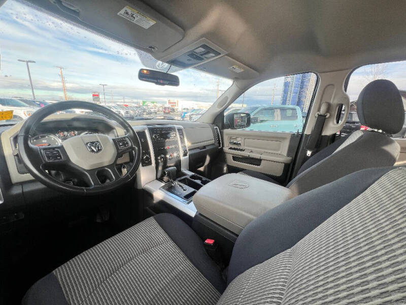 2012 RAM 1500 SLT