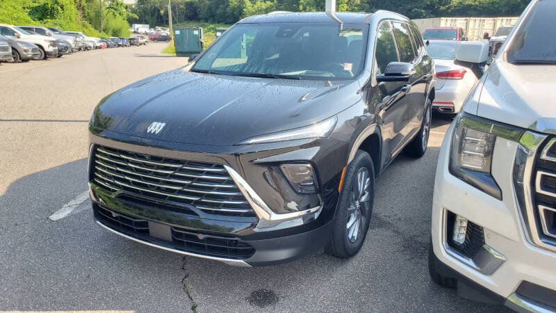 Used 2025 Buick Enclave Preferred with VIN 5GAERARS6SJ102441 for sale in Hickory, NC