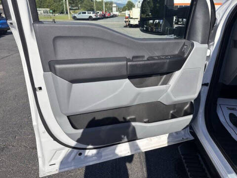 2025 Ford F-350 Super Duty XL