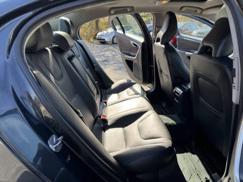 2015 Volvo S60 T5 Drive-E Premier Plus