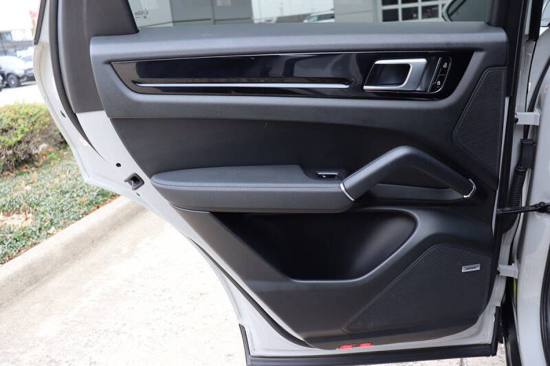 2021 Porsche Cayenne Coupe