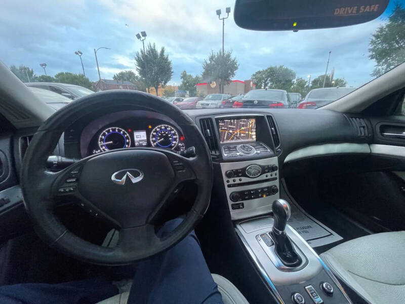 2015 Infiniti Q60 Convertible