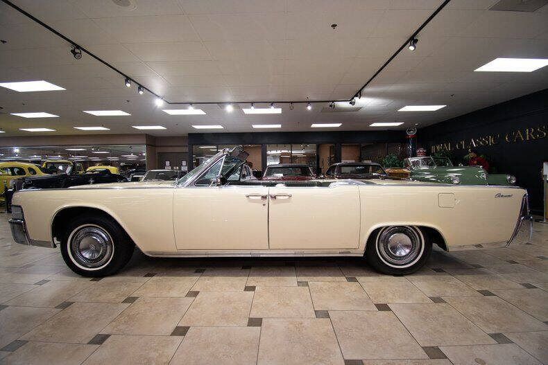 1965 Lincoln Continental