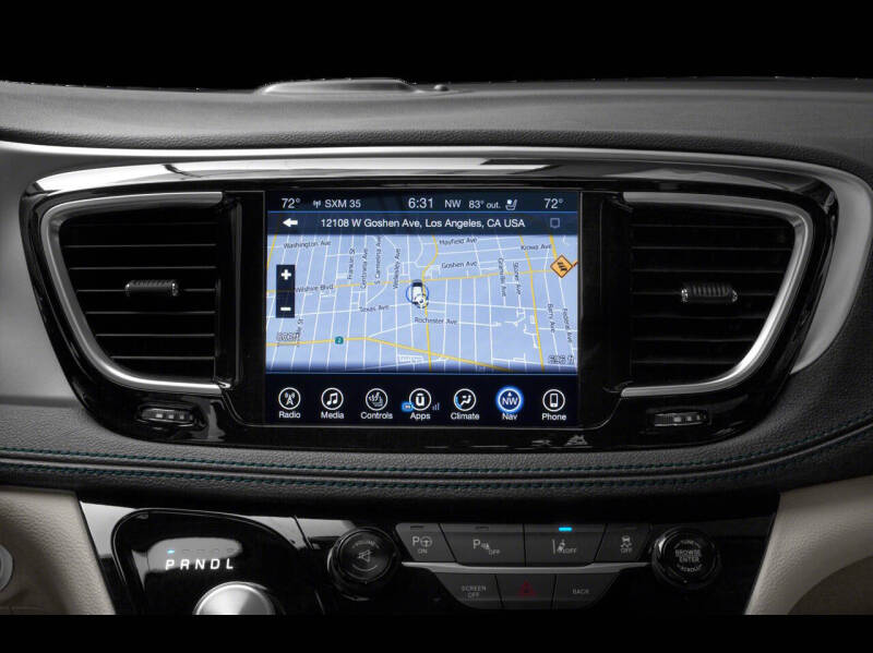 2017 Chrysler Pacifica Hybrid Platinum