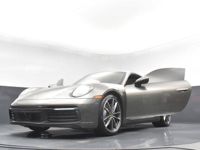 2022 Porsche 911 Carrera