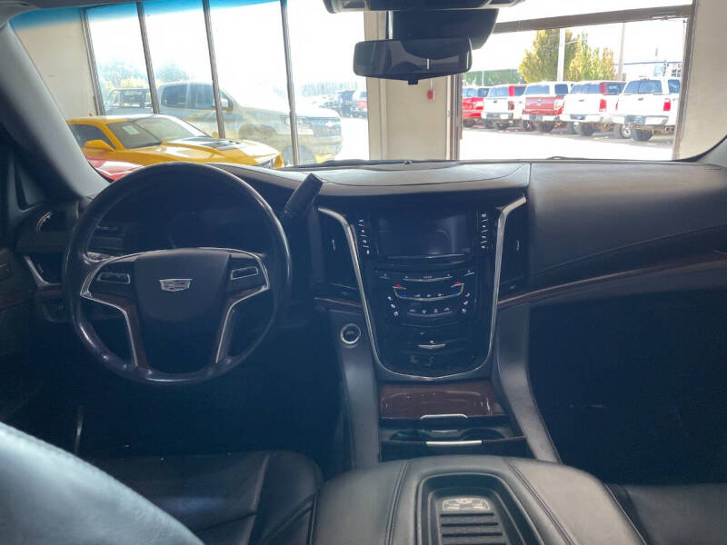 2020 Cadillac Escalade Luxury