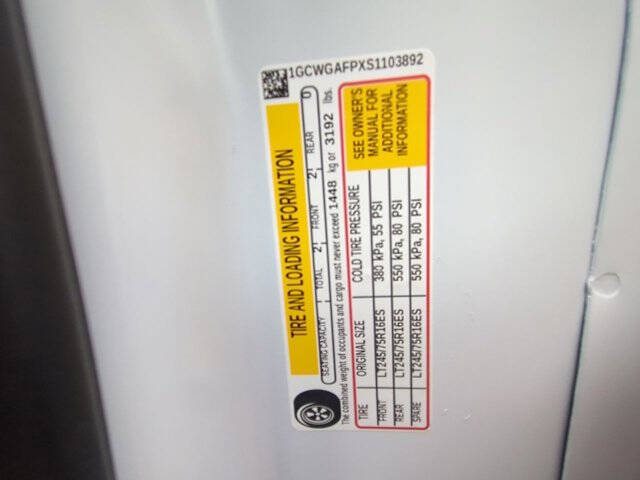 2025 Chevrolet Express 2500