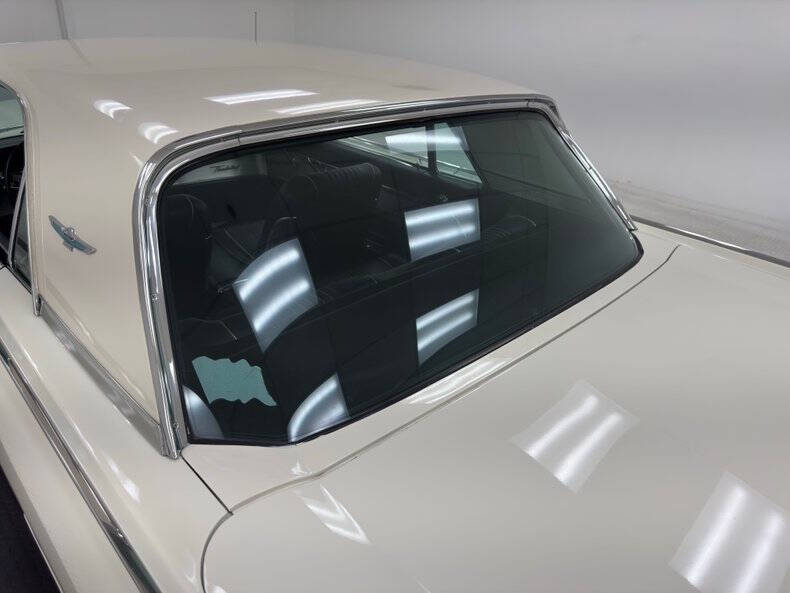 1963 Ford Thunderbird