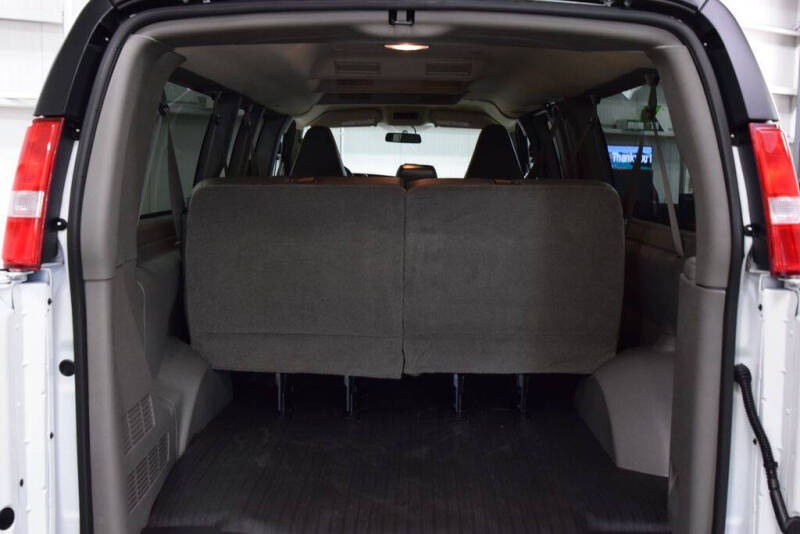 2026 Chevrolet Express LS 3500