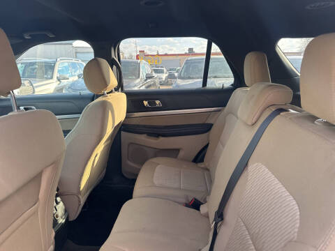 2017 Ford Explorer