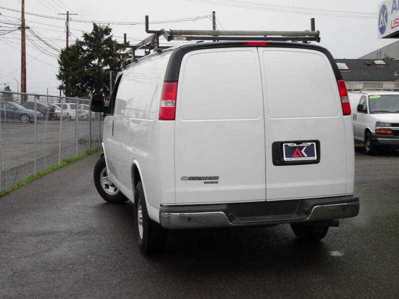 2016 Chevrolet Express 3500