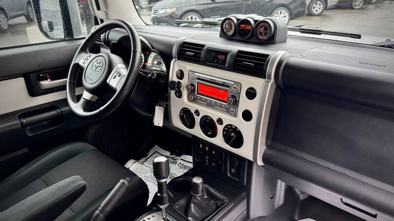 2011 Toyota FJ Cruiser