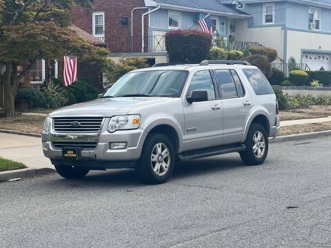 2007 Ford Explorer for sale at Reis Motors LLC in Lawrence NY