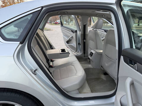 2014 Volkswagen Passat 2.0L TDI SE