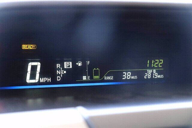 2017 Toyota Prius v Two