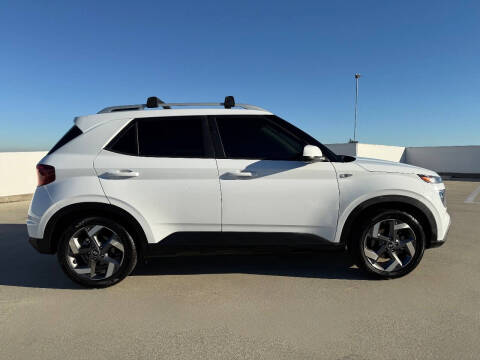 2022 Hyundai Venue SEL