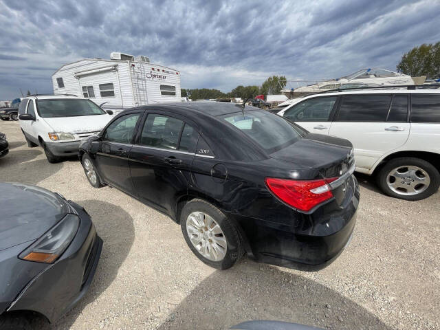 2012 Chrysler 200 for sale at Twin Cities Auctions in Elk River, MN