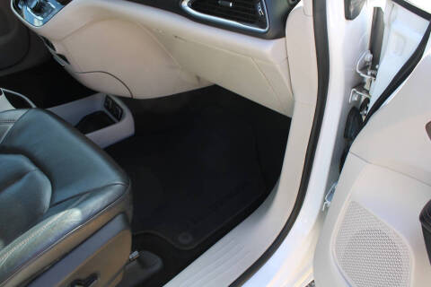 2018 Chrysler Pacifica Touring L Plus