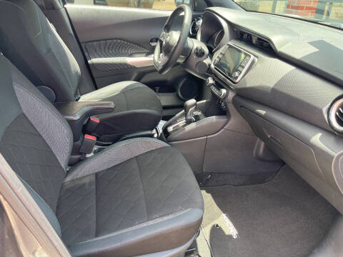 2019 Nissan Kicks S