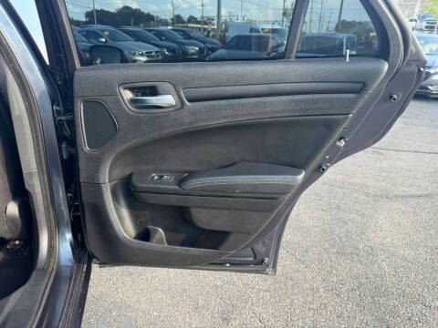 2016 Chrysler 300