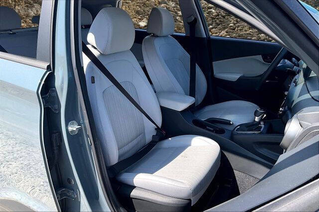 2022 Hyundai Kona SEL