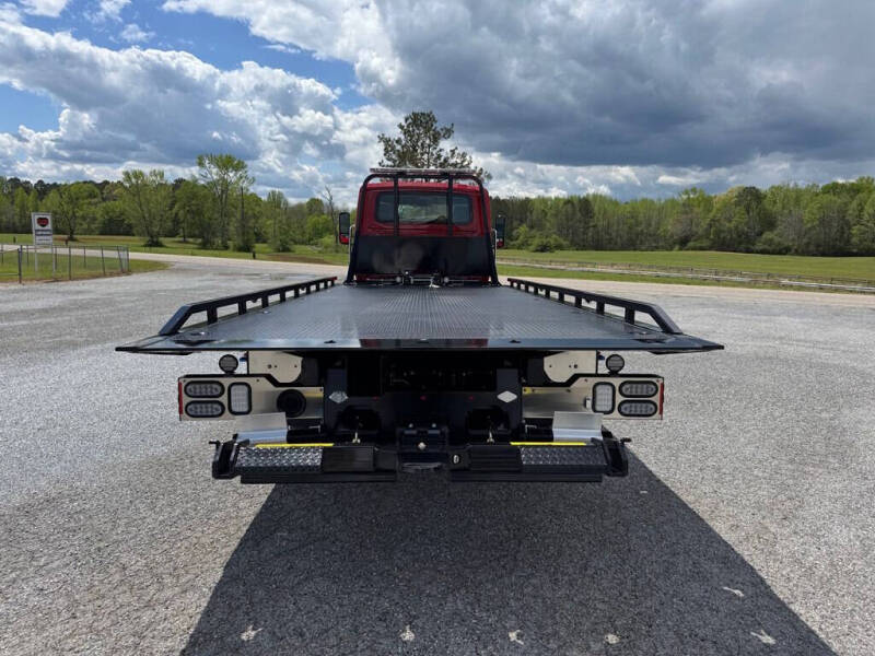 2025 International MV607