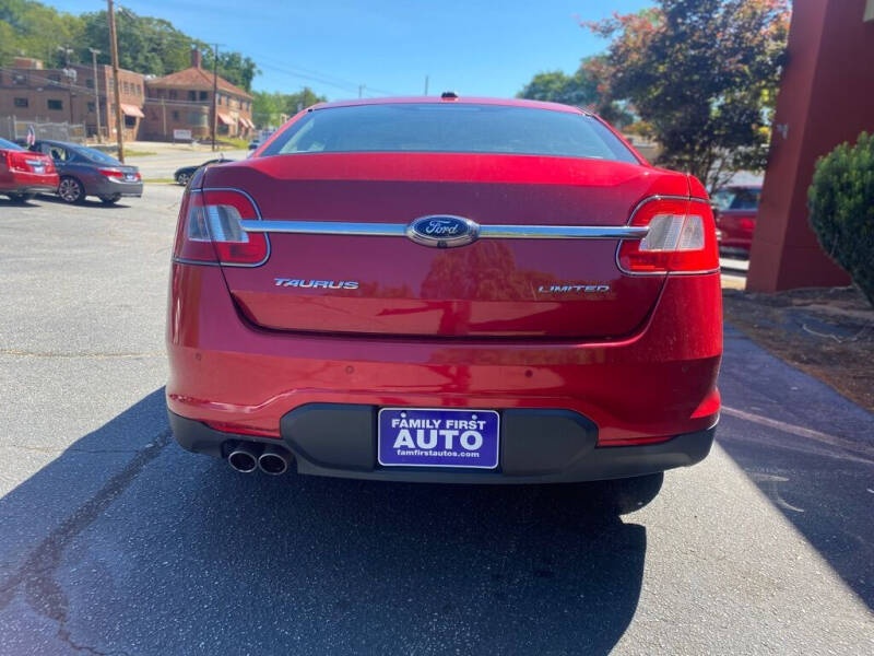 2012 Ford Taurus Limited