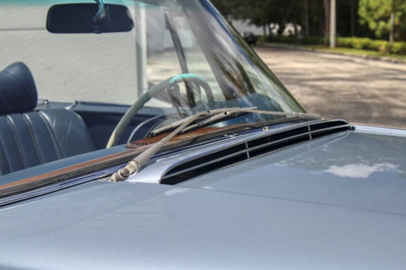 1970 Mercedes-Benz 280-Class