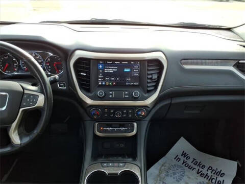 2022 GMC Acadia Denali