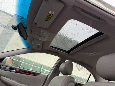 2004 Lexus ES 330