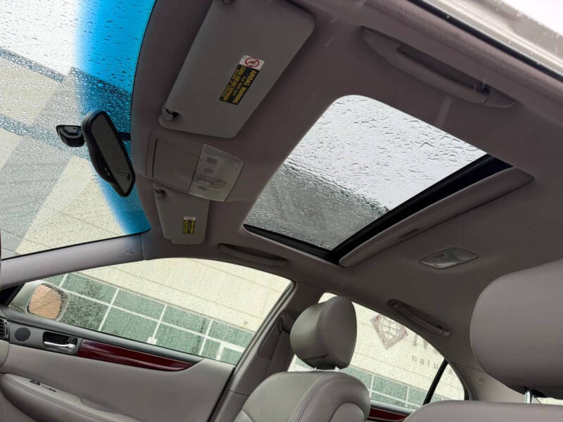 2004 Lexus ES 330