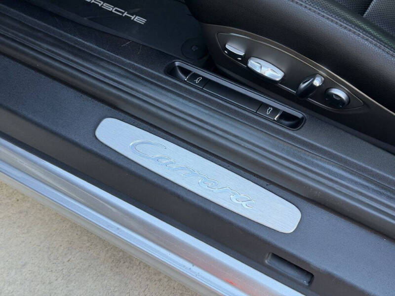 2017 Porsche 911 Carrera