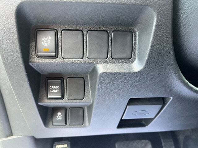 2023 Nissan Frontier 23