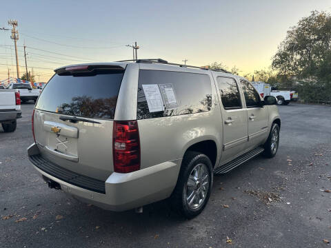 2014 Chevrolet Suburban LT
