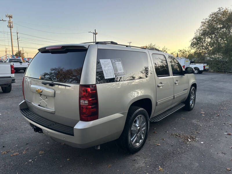 2014 Chevrolet Suburban LT