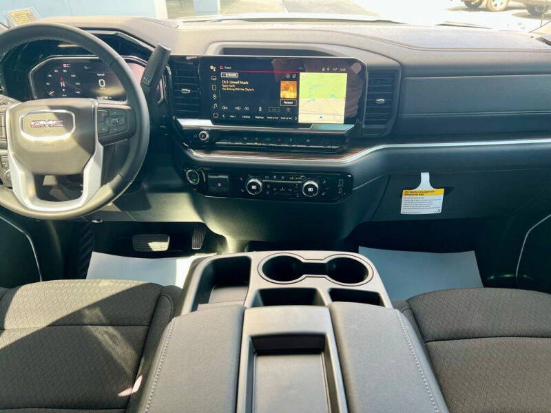 2026 GMC Sierra 1500 Elevation Standard