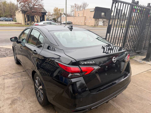 2021 Nissan Versa SV