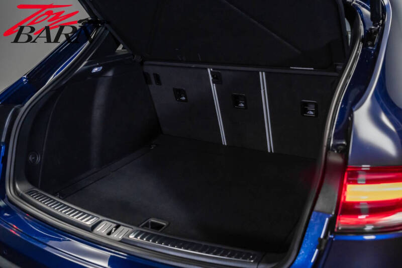 2022 Porsche Macan S