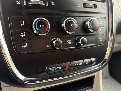 2016 Dodge Grand Caravan SXT Plus