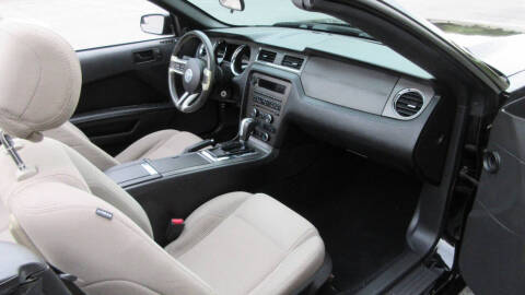 2014 Ford Mustang V6