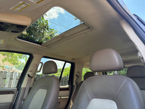 2005 Ford Explorer Eddie Bauer