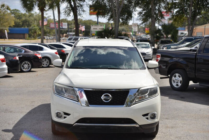 2016 Nissan Pathfinder SV