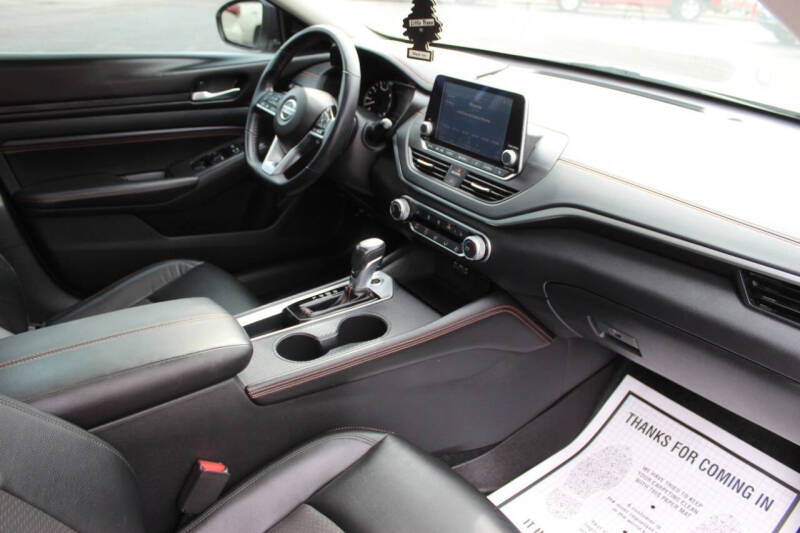 2020 Nissan Altima 2.5 SR