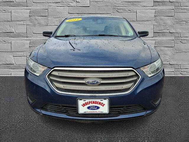 2017 Ford Taurus SE