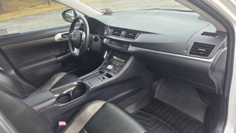 2011 Lexus CT 200h Premium