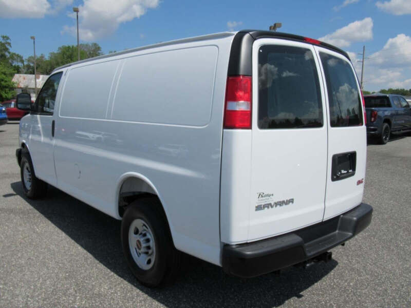 2026 GMC Savana 2500